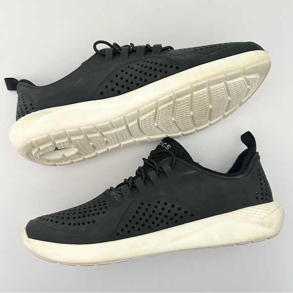 Crocs Kids LiteRide Pacer Shoe in Black and White size 4 Junior Casual Slip-on - Picture 4 of 10